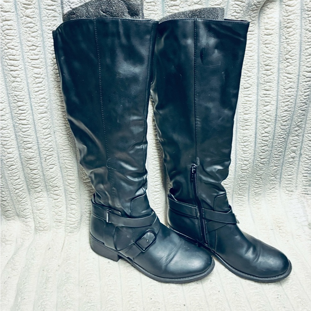 ✨ Women’s Black Knee-High Boots – Size 8 Medium (Like New) ✨